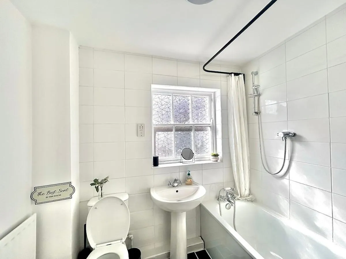 Beautiful Grade 2 Home In Centre Of Newcastle-St James Park Free City Parking Newcastle upon Tyne