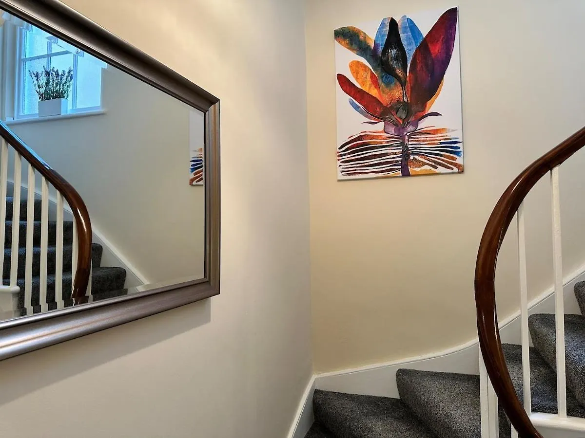 Beautiful Grade 2 Home In Centre Of Newcastle-St James Park Free City Parking 0*, Newcastle upon Tyne United Kingdom