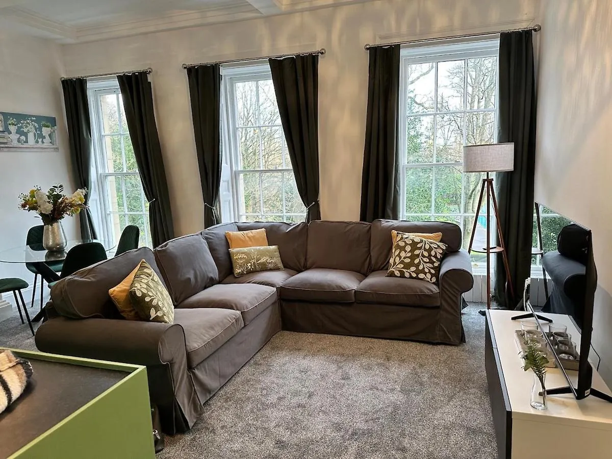 Beautiful Grade 2 Home In Centre Of Newcastle-St James Park Free City Parking Apartment